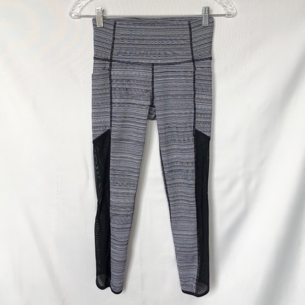 Athleta Hi Rise Jacquard Chaturanga To Town Capri
